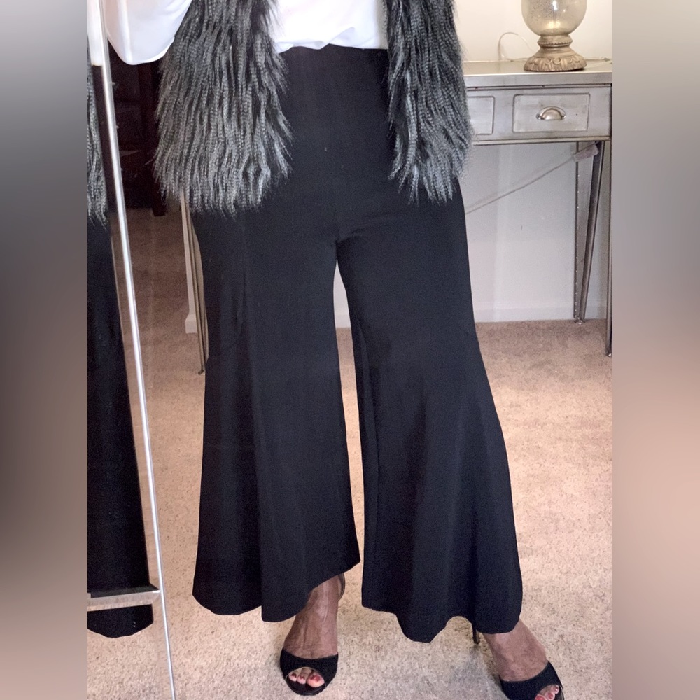 H&M Black Wide Leg Dressy Trouser w/Side Pleats